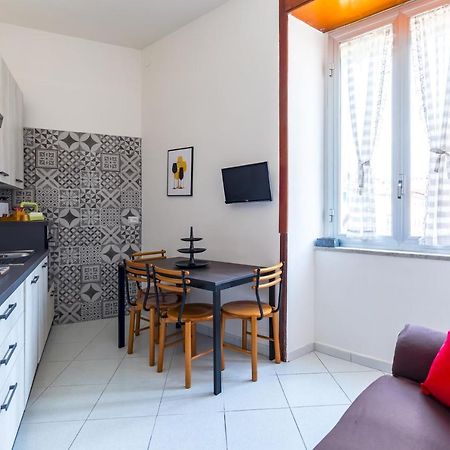 Rione Emanuele III - 4 Bedroom Apartment Naples Luaran gambar