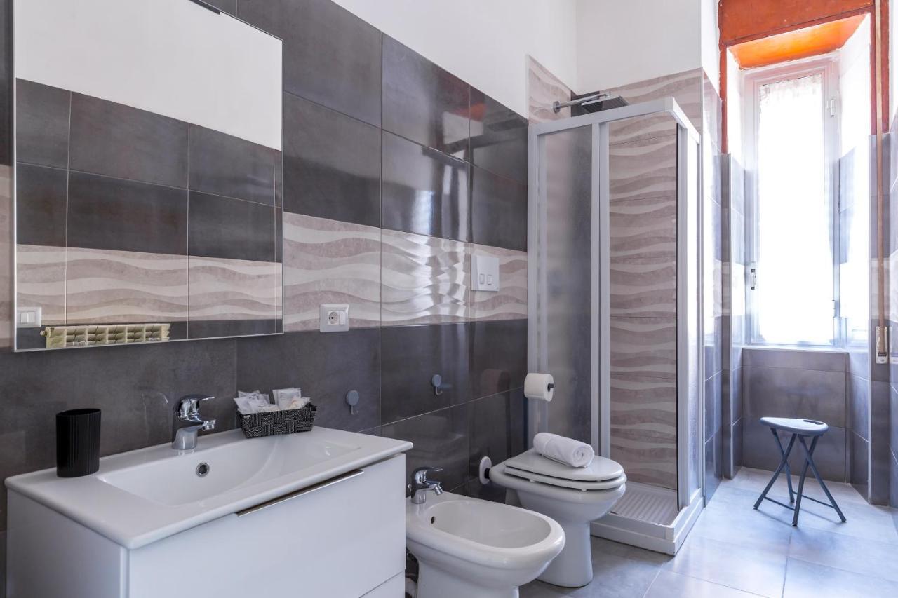 Rione Emanuele III - 4 Bedroom Apartment Naples Luaran gambar