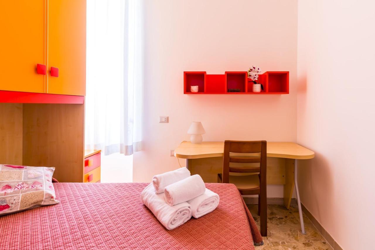 Rione Emanuele III - 4 Bedroom Apartment Naples Luaran gambar