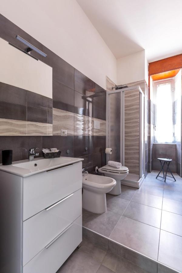 Rione Emanuele III - 4 Bedroom Apartment Naples Luaran gambar