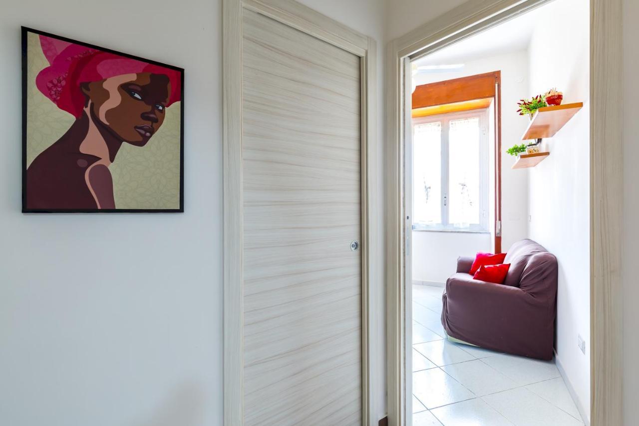 Rione Emanuele III - 4 Bedroom Apartment Naples Luaran gambar