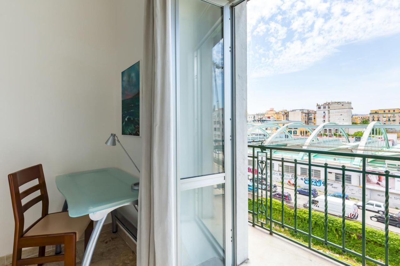 Rione Emanuele III - 4 Bedroom Apartment Naples Luaran gambar