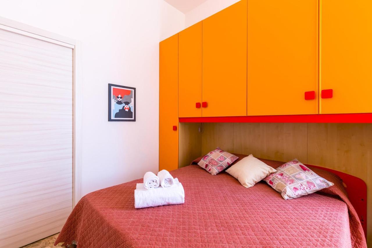 Rione Emanuele III - 4 Bedroom Apartment Naples Luaran gambar
