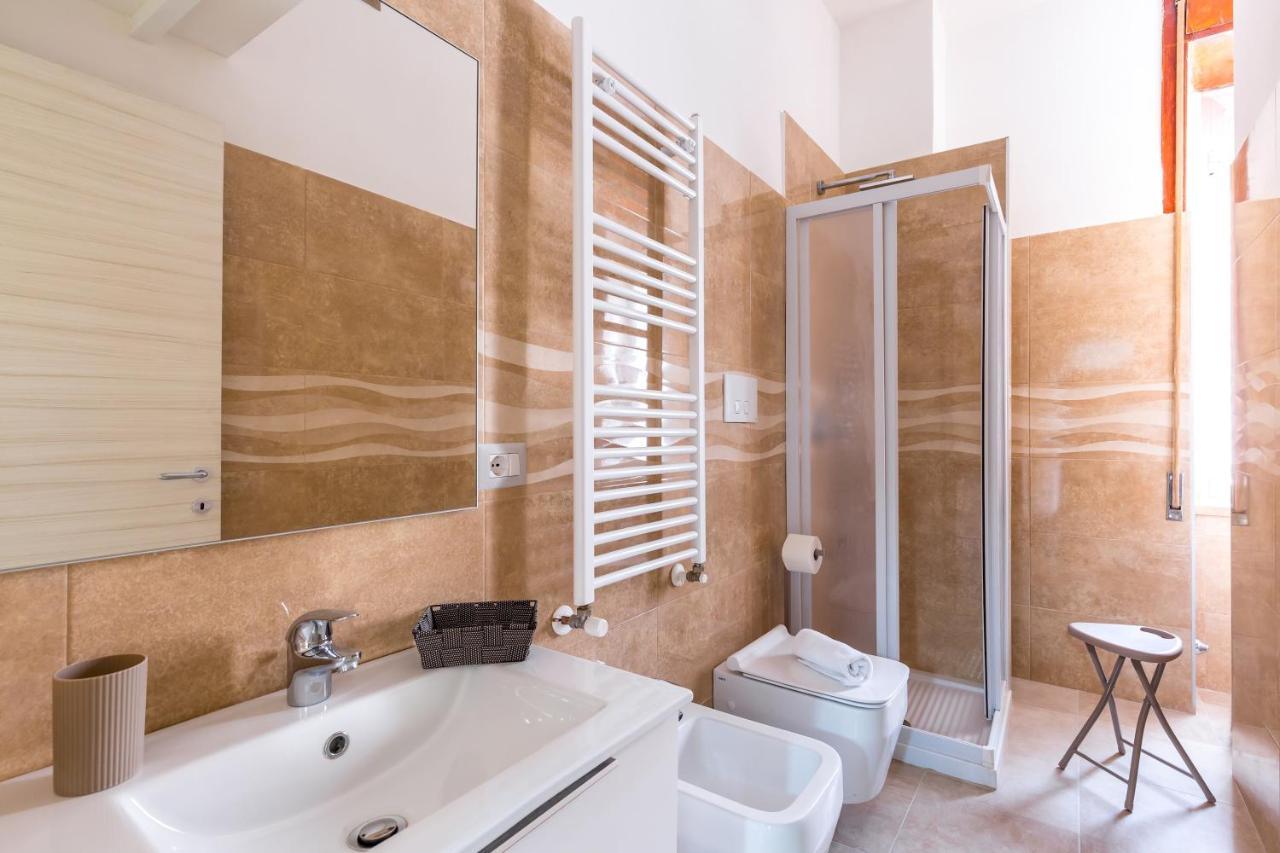 Rione Emanuele III - 4 Bedroom Apartment Naples Luaran gambar